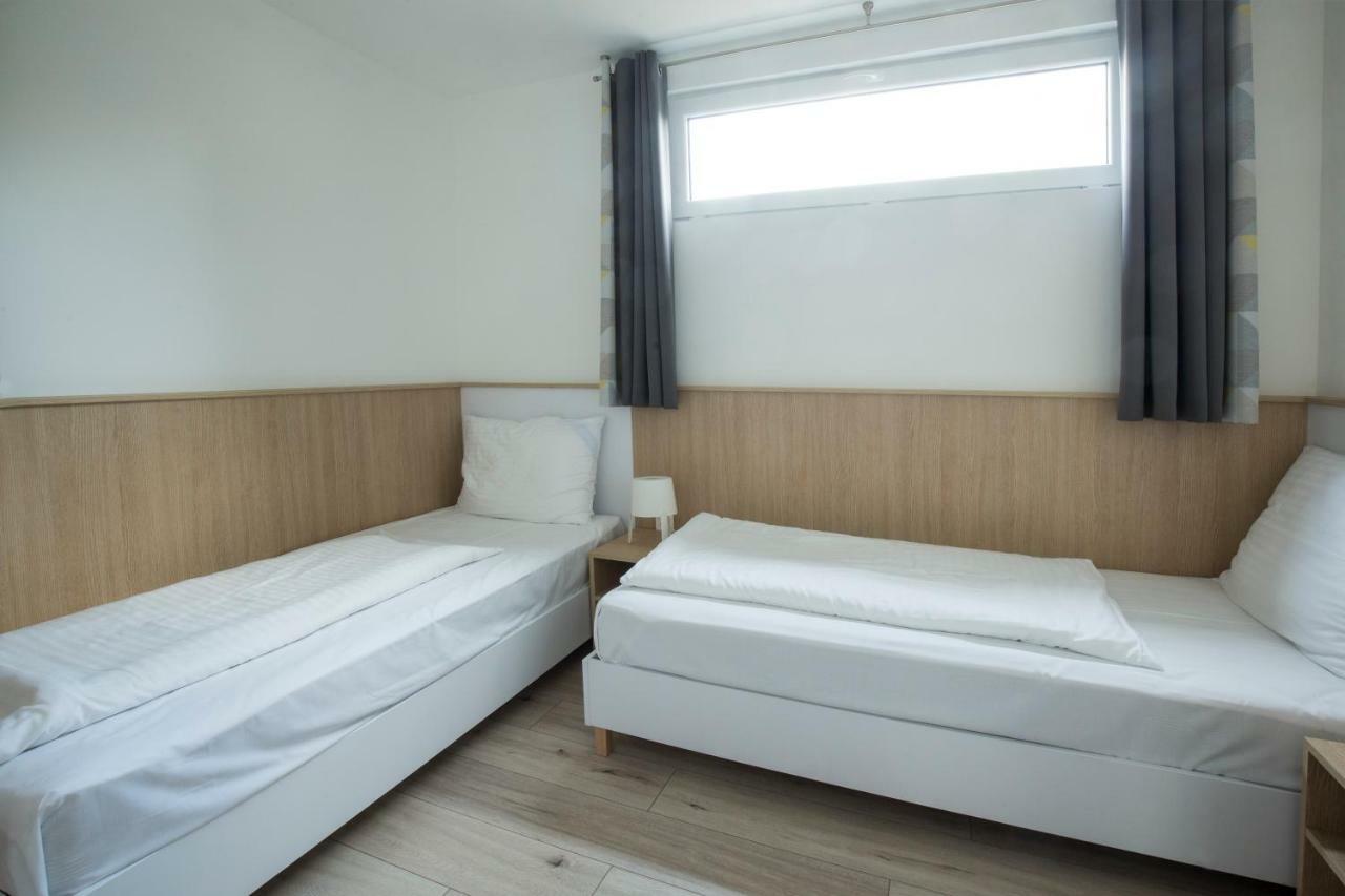Tiszakécske Barack Thermal & Natura Apartments מראה חיצוני תמונה